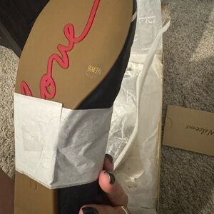 ED by Ellen DeGeneres Langston Flats Black Leather “Love” Embroidery Size 9.5